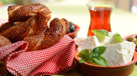 Turkish Simit Recipe (Turkish Sesame Bread) - Mamafatma