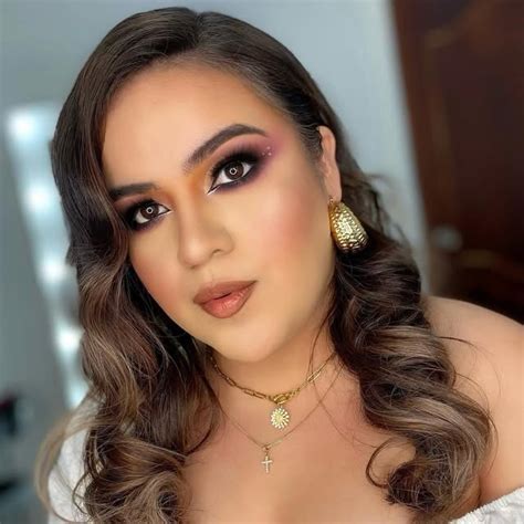 Yadi Studio|Pro Mua 👩🏻‍🎨 (@yadi_studio31) • Threads, Say more
