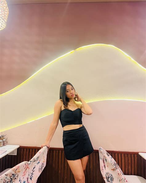 nandinid atnansd instagram