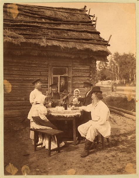 [Gruppa kresti︠a︡n za stolom, Rossiĭskai︠a︡ imperii︠a︡] | Library of ...