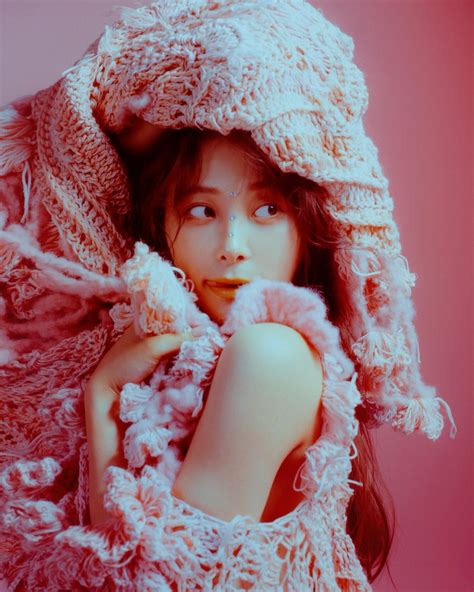 SCANDAL RINA | 1月の休日まとめ ︎ このあと日付け変わると同時に新曲配信リリースされます！ 今年2曲目。いっしょに聴こ〜う‪·