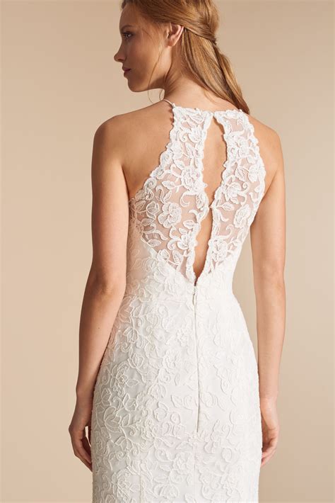 Plus Size Wedding Gowns Under 1000 | twohearts-twopairsofsneakers