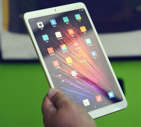 Недорогой Full HD планшет Xiaomi Mi Pad 4 появился на настоящих фото