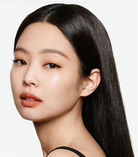 jennie  herabeauty jennie face shape jennie natural face jennie