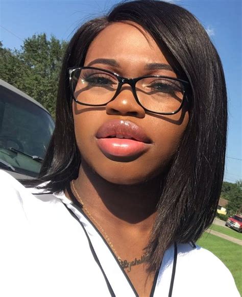 Pin by Tiffany Monique on Faces | Big lips natural, Girls lips