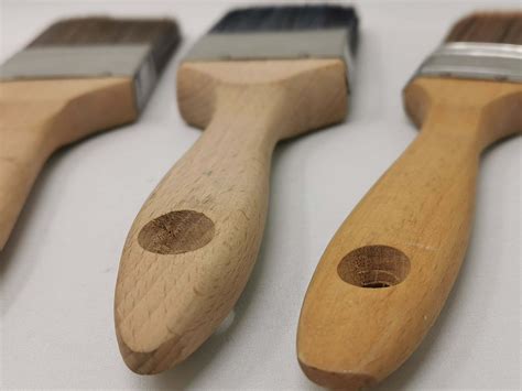 synthetic paint brush