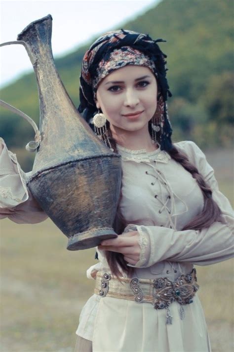 Девушки тюркских народов / түркі елдерінін қыздары (türk ellerinin ...