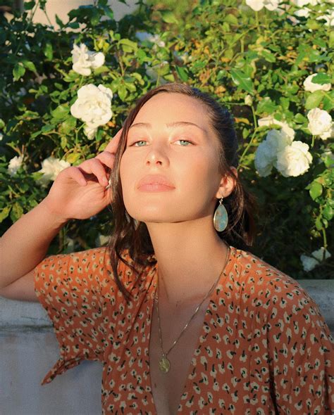 Mariah Zernik | GOLDEN HOUR 🌞 MUA & photographer: @priscilla_huggins 🌹