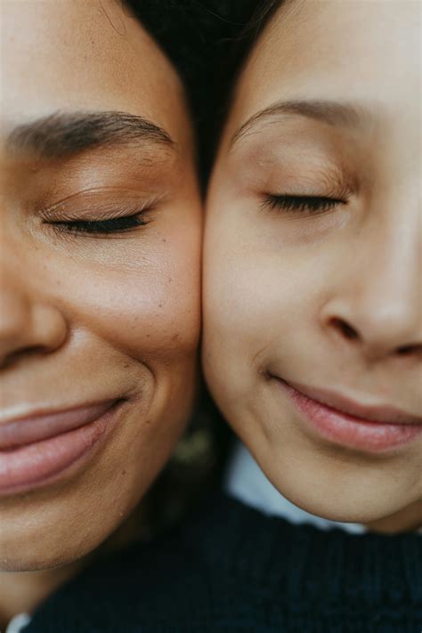 Mom Faces Photos, Download The BEST Free Mom Faces Stock Photos & HD Images