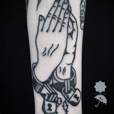 photo example handcuffs tattoo 07.10.2019 №046 -handcuffs tattoo ...