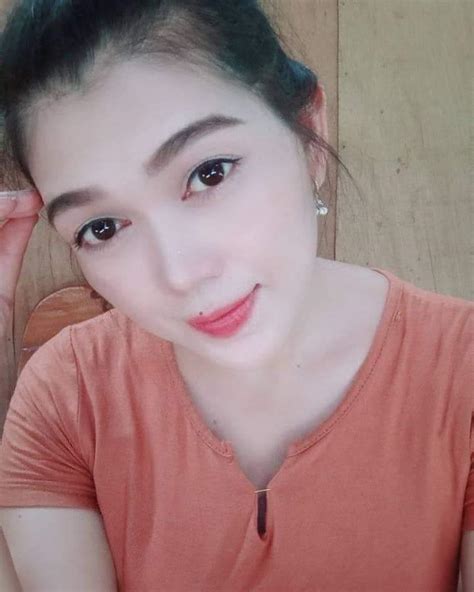 Janda Manis Mencari Pasangan Hidup - Senyum Janda