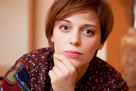 Та її не впізнати — Неллі Уварова перетворилася на блондинку ...