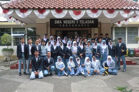galeri poto study banding osis sman  banjar  sman  yogyakarta