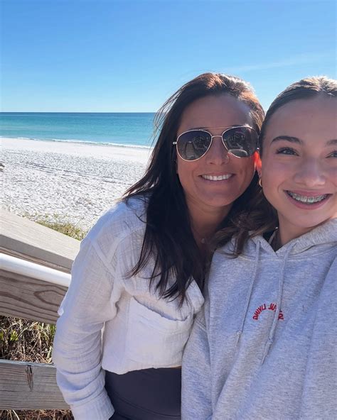 Claire Lambert | sun is shining ☀️ | Instagram