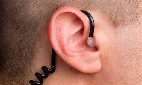 acoustic earpiece earhugger