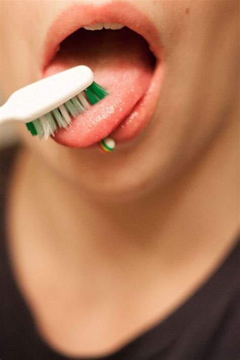 how to clean tongue ring