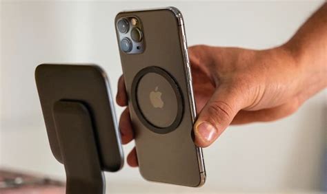 Mophie Snap+: подставка для iPhone с беспроводной зарядкой | Яблык