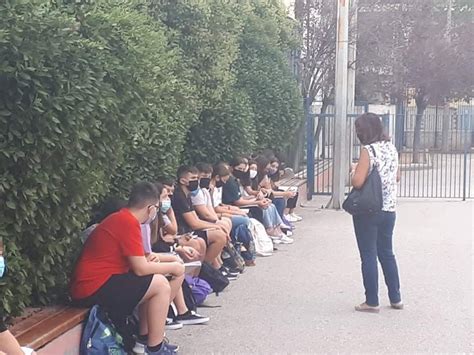 Στο 3ο Γυμνάσιο Ελευθερίου- Κορδελιού τα μαθήματα γίνονται στις ...