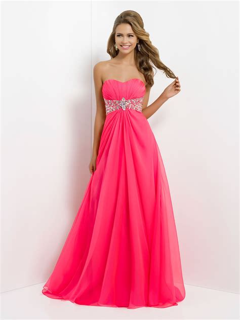 Gowns: Discover 38 Vestidos elegantes para graduacion ideas on this