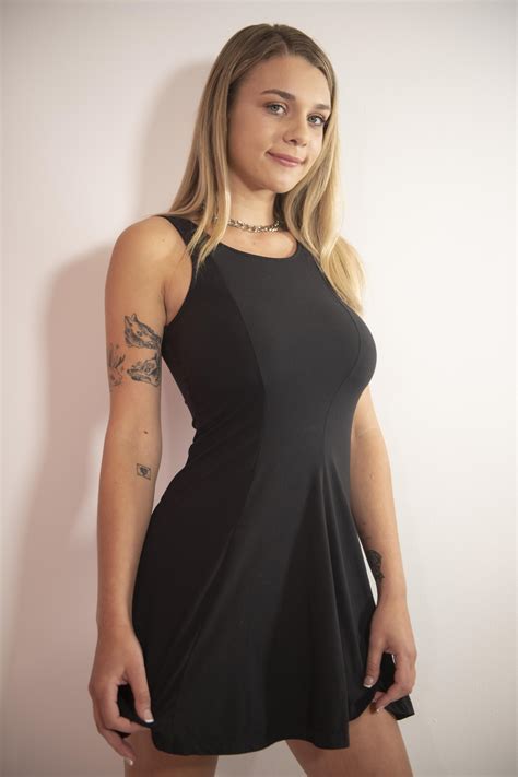 Gabbie Carter Pictures. Hotness Rating = 9.15/10