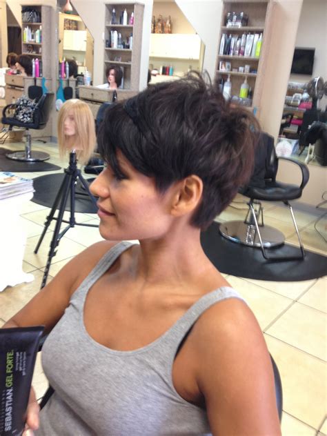 Why The Shaggy Short Pixie Cut Is The Best Choice For Fine Hair 4