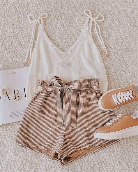 cute girly outfits for summer - Lissa Waddell