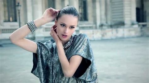 Model Katya Shaposhnikova - учимся позировать - YouTube