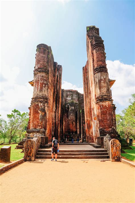 Exploring the Rich History of Sri Lanka's Ancient Ruins 3
