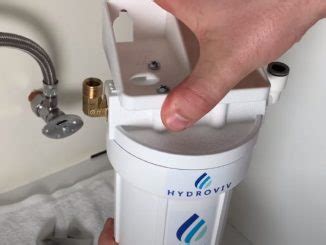 How To Replace An Under Sink Water Filter Cartridge