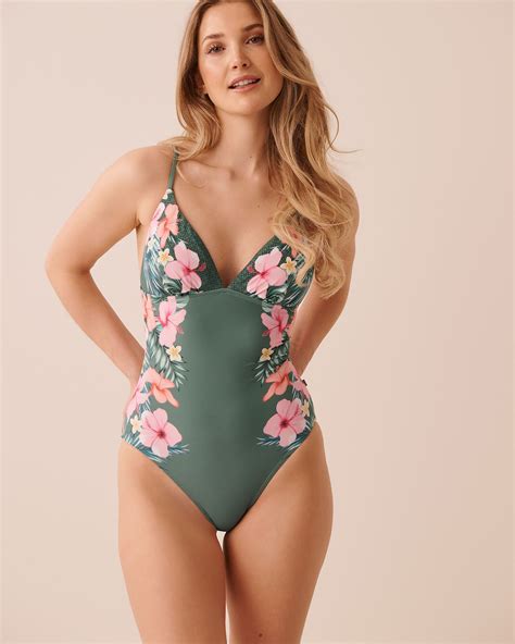 RESORT GETAWAY Strappy Back One-piece Swimsuit | la Vie en Rose