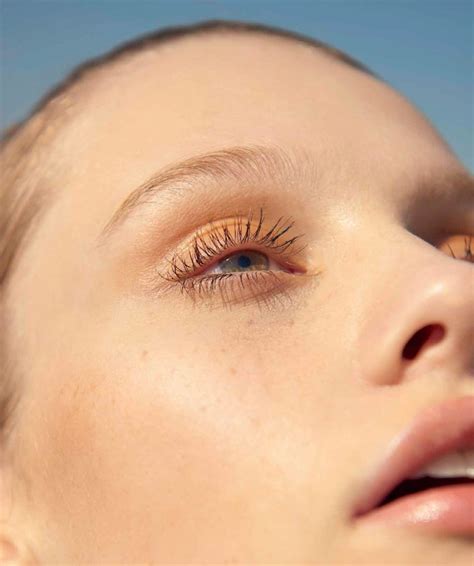 Hazel Graye in Harper's Bazaar Chile July 2017 by Paola Velásquez