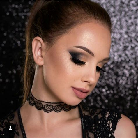 Makeup by: #denitslava Denitslava Makeup, Gold Eye Makeup, Contour ...