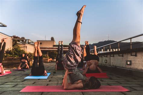 Rooftop Yoga is the Best Way to Exercise While Enjoying the City View