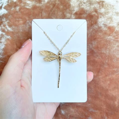 Dragonfly Pendant Necklace - Etsy | Juwelen