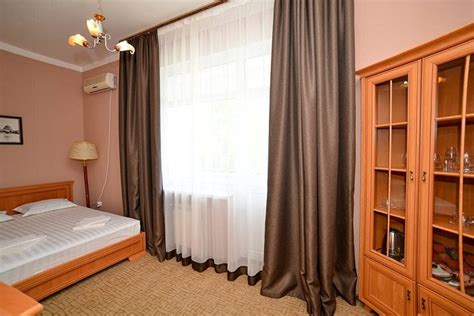 KORONA HOTEL - Lodge Reviews (Yevpatoriya, Yevpatoria Municipality)