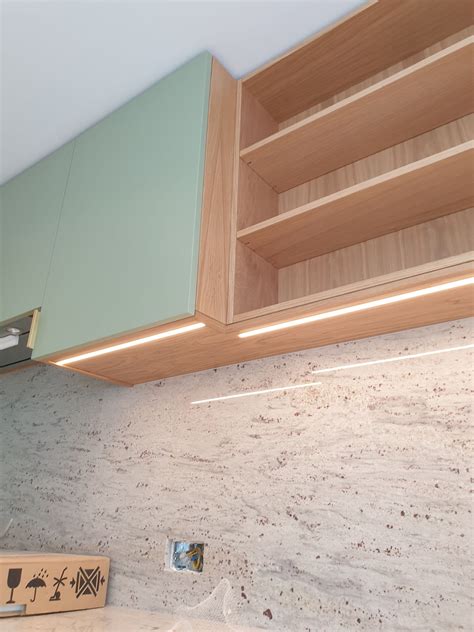 De Beauvoir — Goodwin Lowe