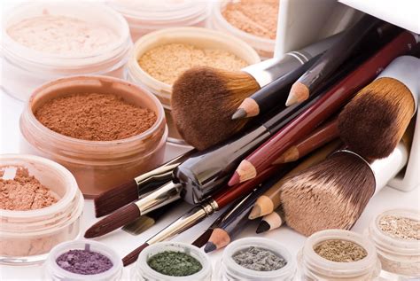 Organic Mineral Makeup Brands | Saubhaya Makeup