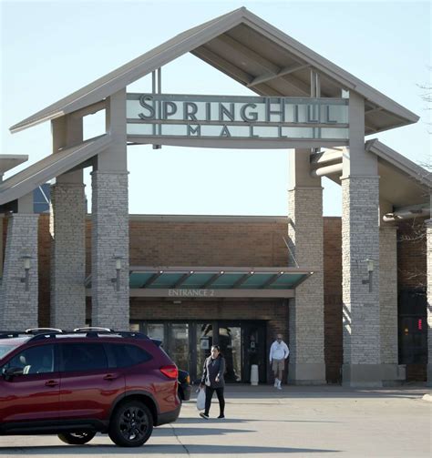 2023 likely to be Spring Hill Mall’s last holiday