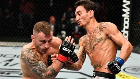 Алекс Волкановски vs Макс Холлоэуй, UFC 251, обзор боя, видео боя ...