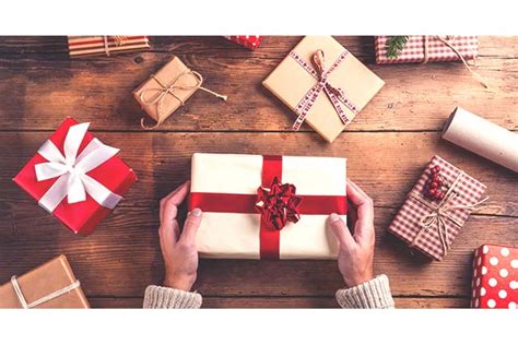 Ultimate Secret Santa Gift Guide for Your Boss: Creative Ideas - Hunter Games Magazine