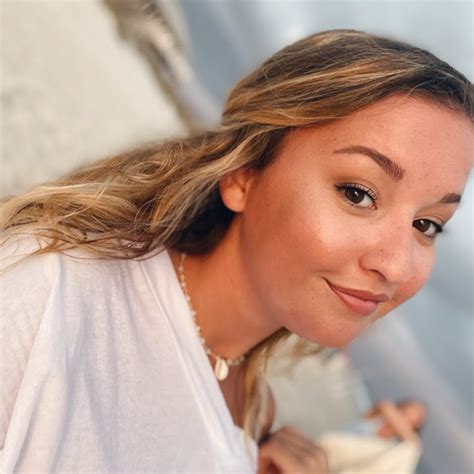 See the Shocking Photo of Bailey Brewer Before It's Deleted. - 62pi46v