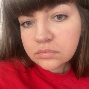 Алёна, 30 лет, по знаку зодиака Дева хочет познакомиться с парнем в ...