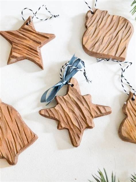 DIY RUSTIC WOOD ORNAMENTS • Ugly Duckling House