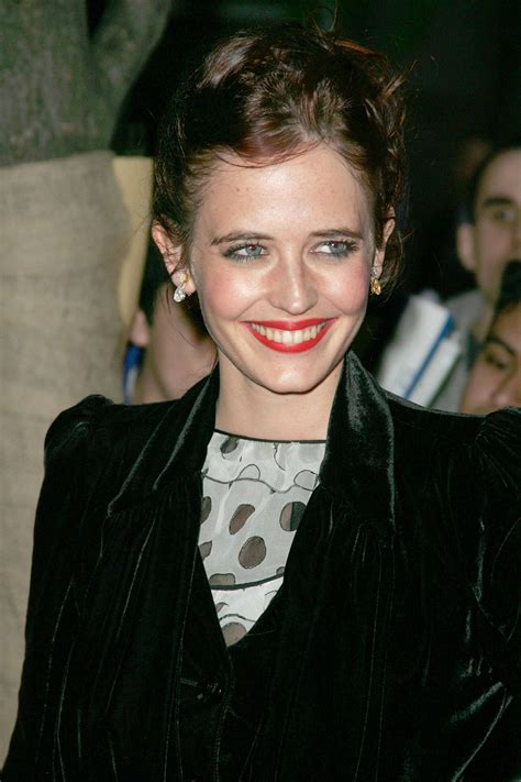 Jessica Biel's Stripper Movie gets leaked online on release date! - The