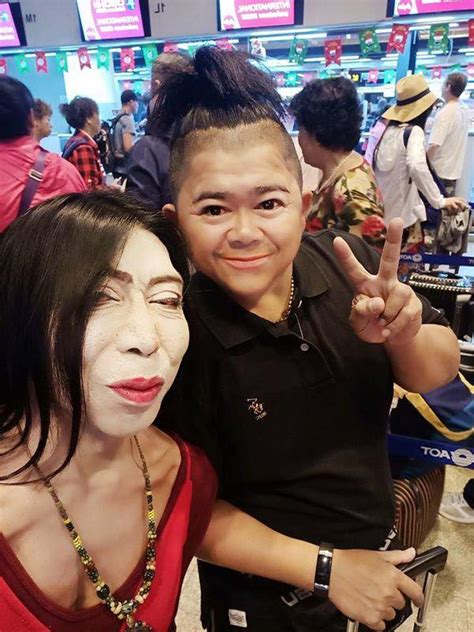 gai gia uon eo lo guong mat gay  anh sao