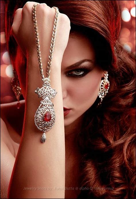 Beautiful Models in Jewelry Shots | KeralaLives