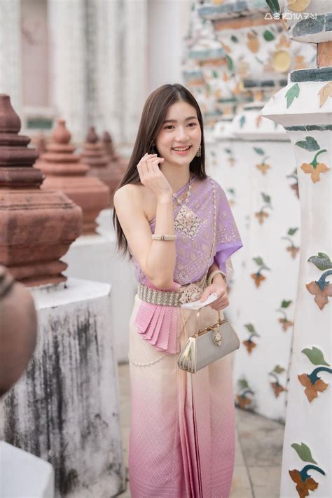 thailand traditional outfit 1