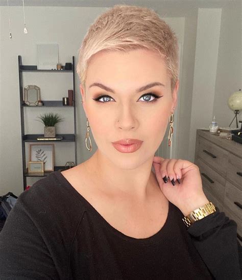 18 Chic Short Pixie Haircuts for Fine Hair - Hairstyles Weekly