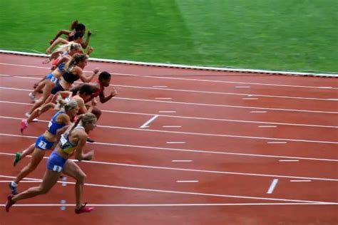 How Long is 100 Meters? 14 Common Comparisons (+Pics) | Measuringly