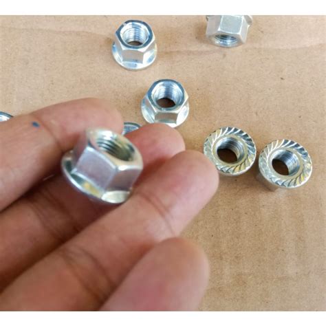 jual baut  roda depan  belakang sepeda baut mur kunci  sepeda